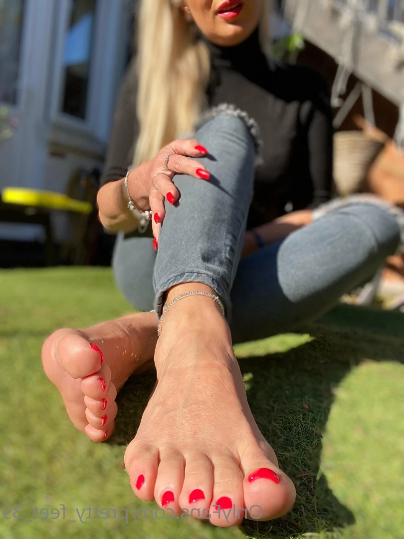 Goddess Vanessa [ pretty_feet_39 ] Onlyfans leaked photo 7168692 on Hotleaks.tv