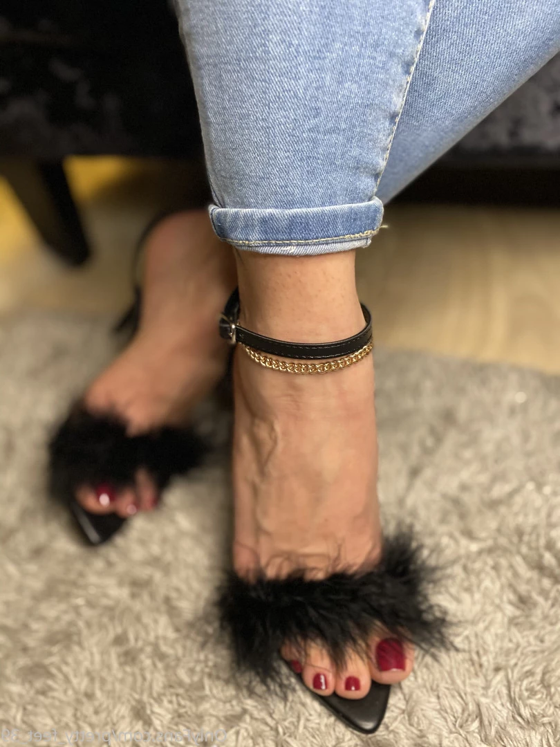 Goddess Vanessa [ pretty_feet_39 ] Onlyfans leaked photo 7169241 on Hotleaks.tv
