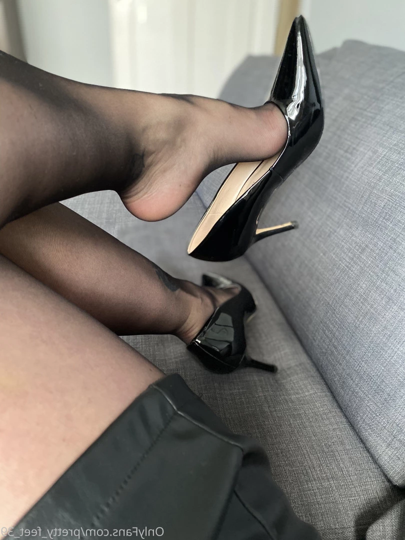 Goddess Vanessa [ pretty_feet_39 ] Onlyfans leaked photo 7169574 on Hotleaks.tv