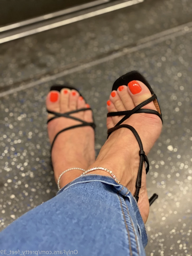 Goddess Vanessa [ pretty_feet_39 ] Onlyfans leaked photo 7170687 on Hotleaks.tv