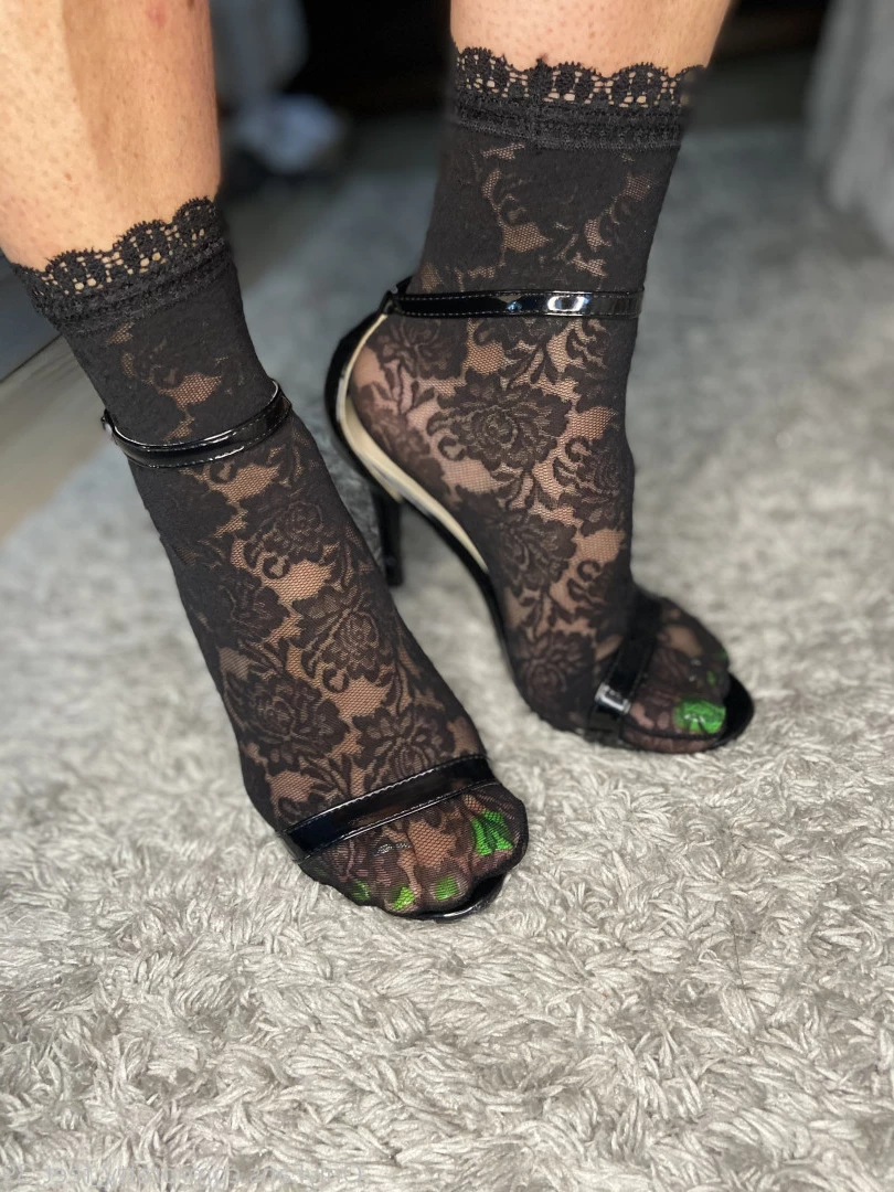 Goddess Vanessa [ pretty_feet_39 ] Onlyfans leaked photo 7172551 on Hotleaks.tv