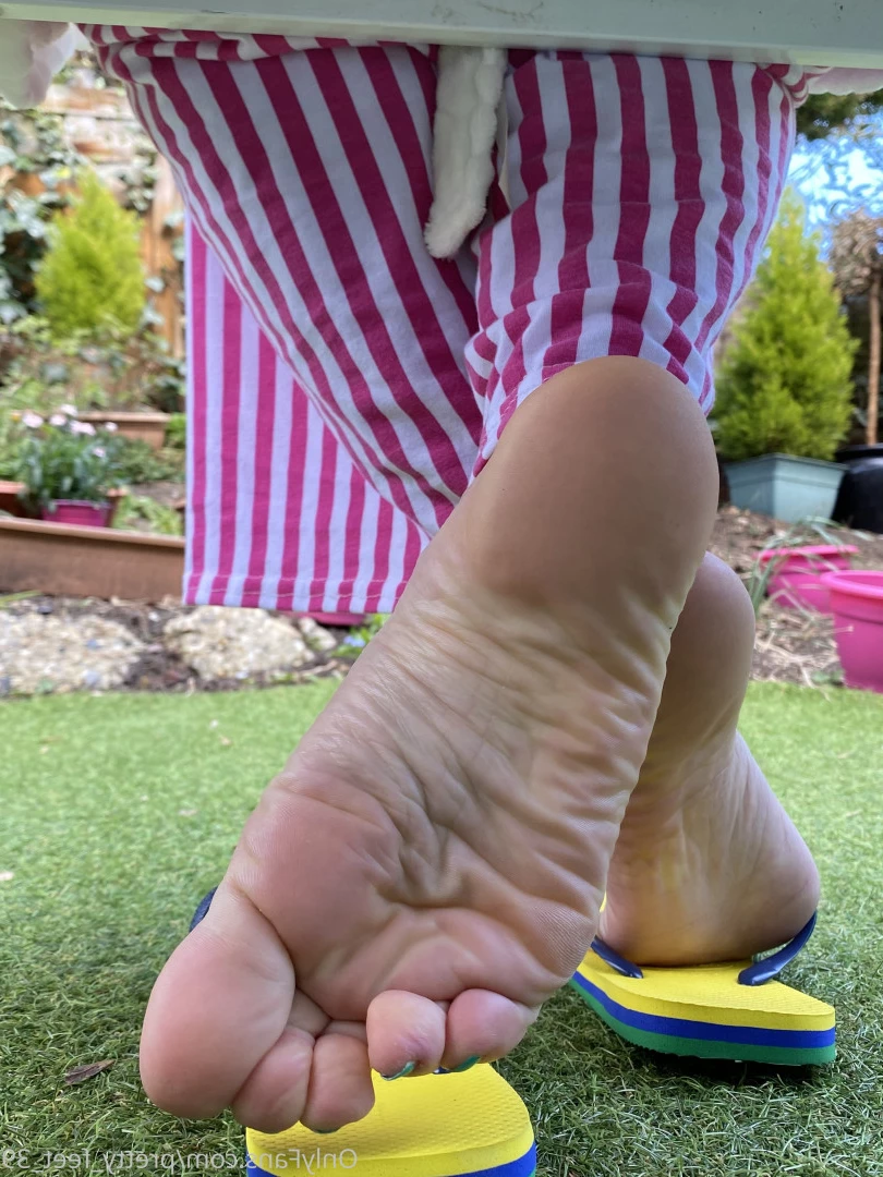 Goddess Vanessa [ pretty_feet_39 ] Onlyfans leaked photo 7174197 on Hotleaks.tv