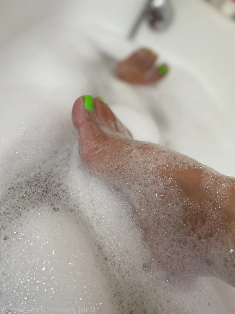 Goddess Vanessa [ pretty_feet_39 ] Onlyfans leaked photo 7174293 on Hotleaks.tv
