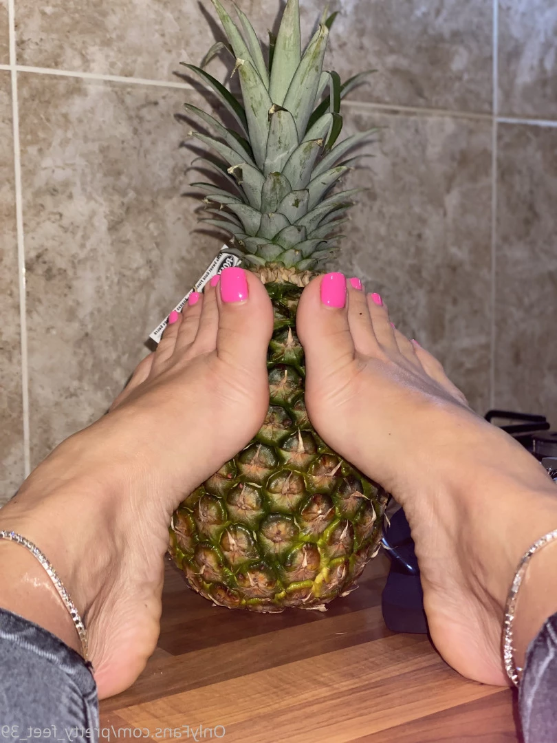 Goddess Vanessa [ pretty_feet_39 ] Onlyfans leaked photo 7174364 on Hotleaks.tv