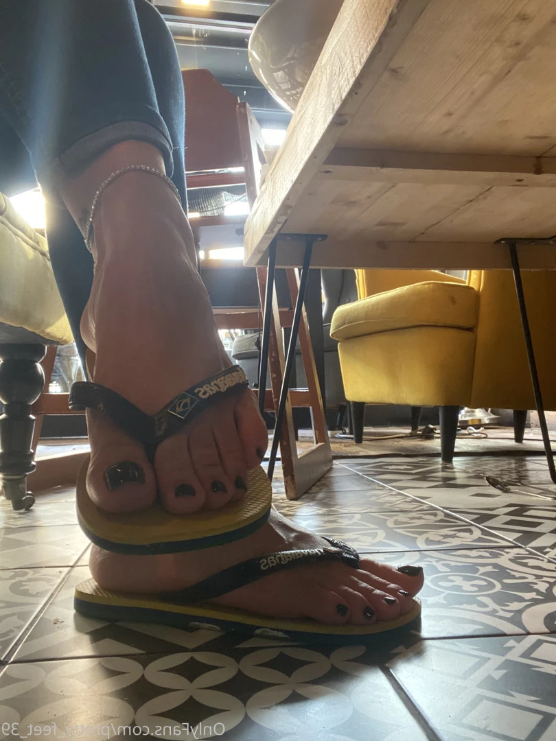Goddess Vanessa [ pretty_feet_39 ] Onlyfans leaked photo 7175003 on Hotleaks.tv