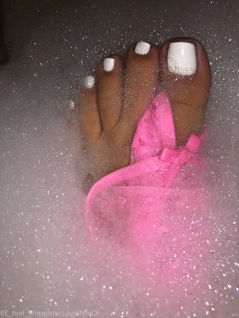 Goddess Vanessa [ pretty_feet_39 ] Onlyfans leaked photo 7175925 on Hotleaks.tv