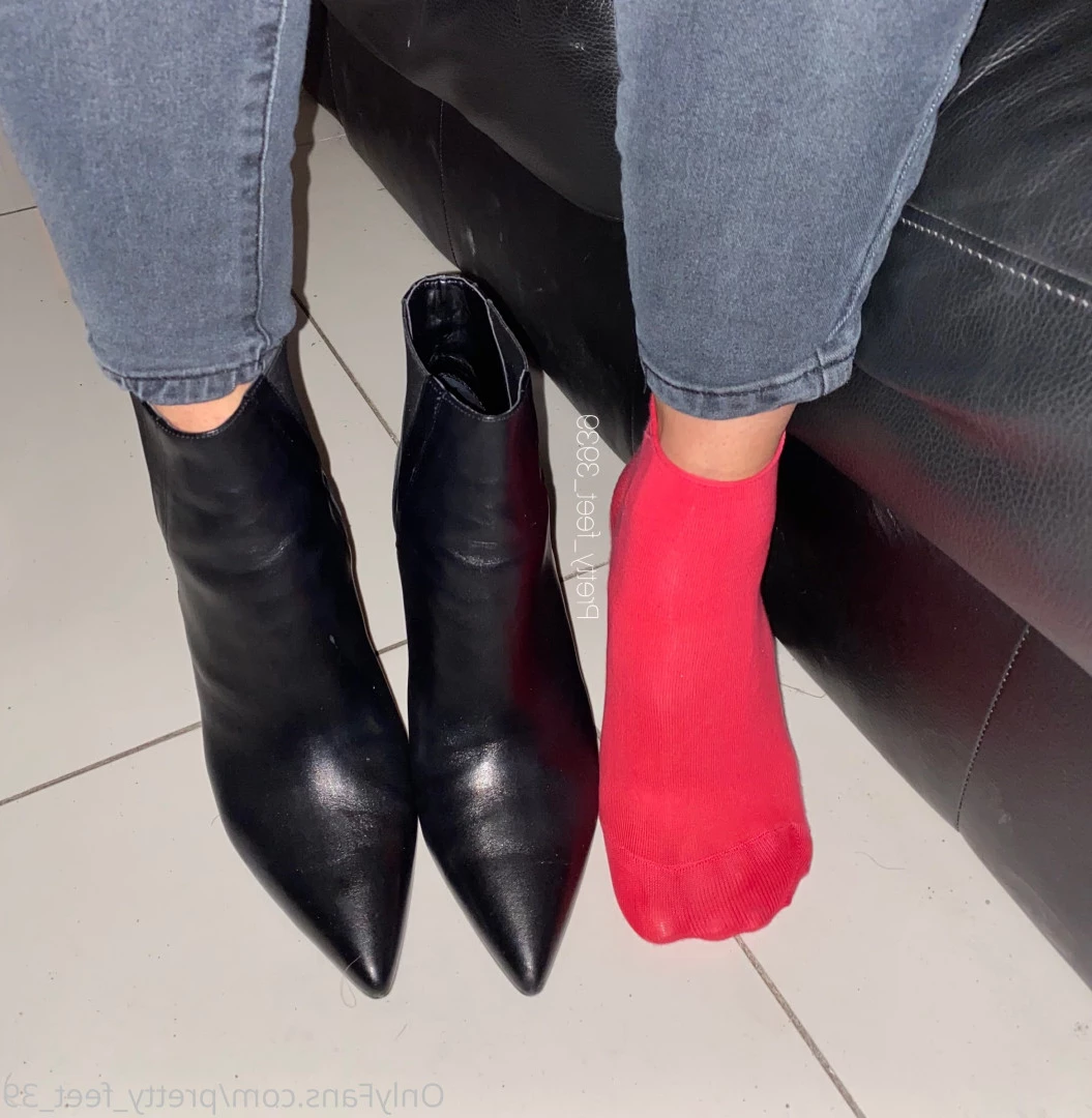 Goddess Vanessa [ pretty_feet_39 ] Onlyfans leaked photo 7176426 on Hotleaks.tv