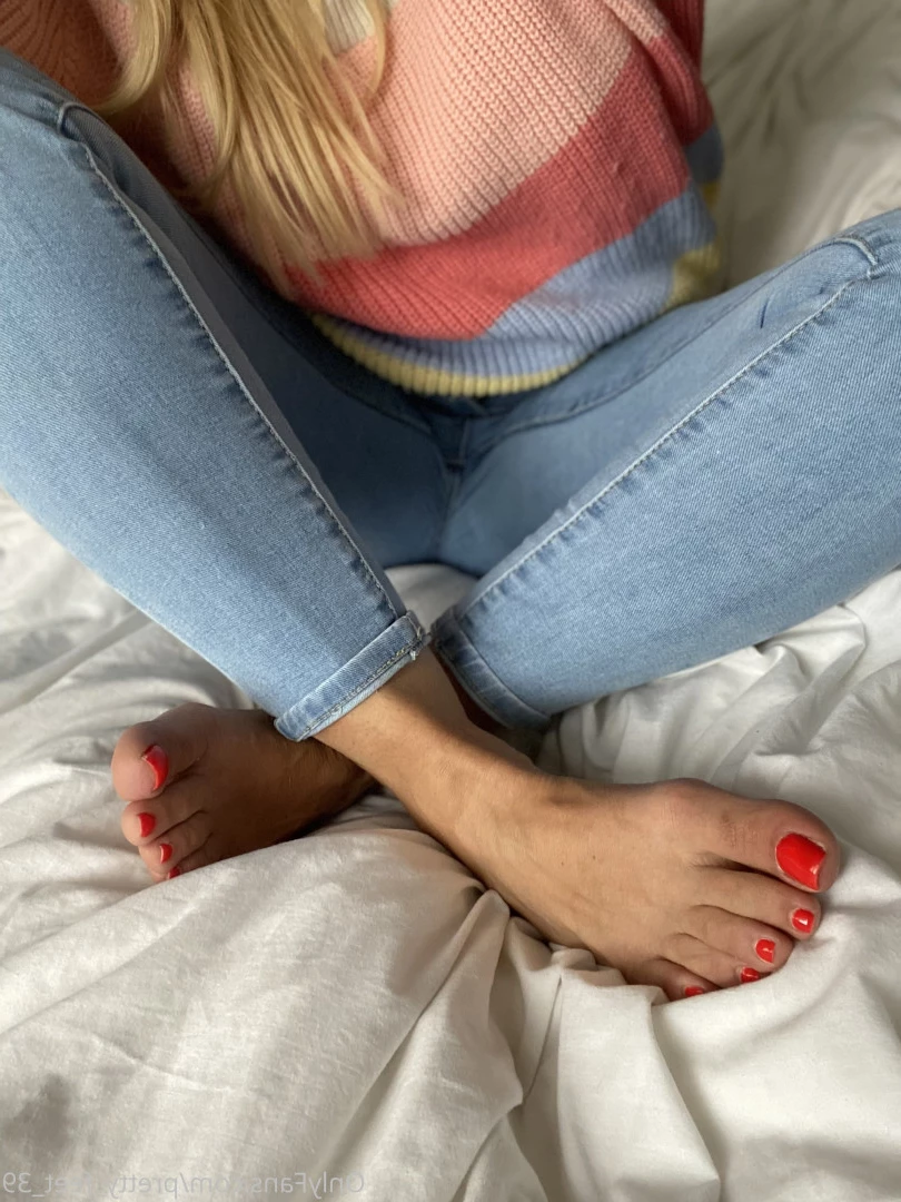 Goddess Vanessa [ pretty_feet_39 ] Onlyfans leaked photo 7176841 on Hotleaks.tv
