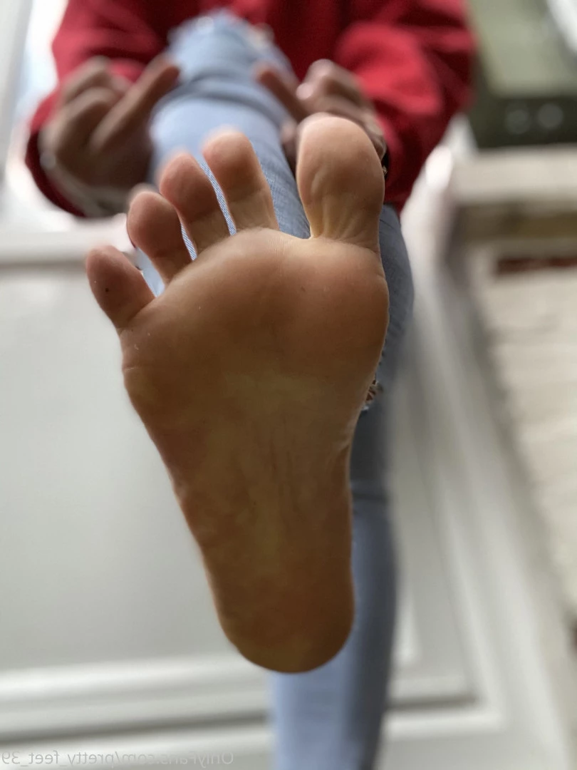 Goddess Vanessa [ pretty_feet_39 ] Onlyfans leaked photo 7177662 on Hotleaks.tv