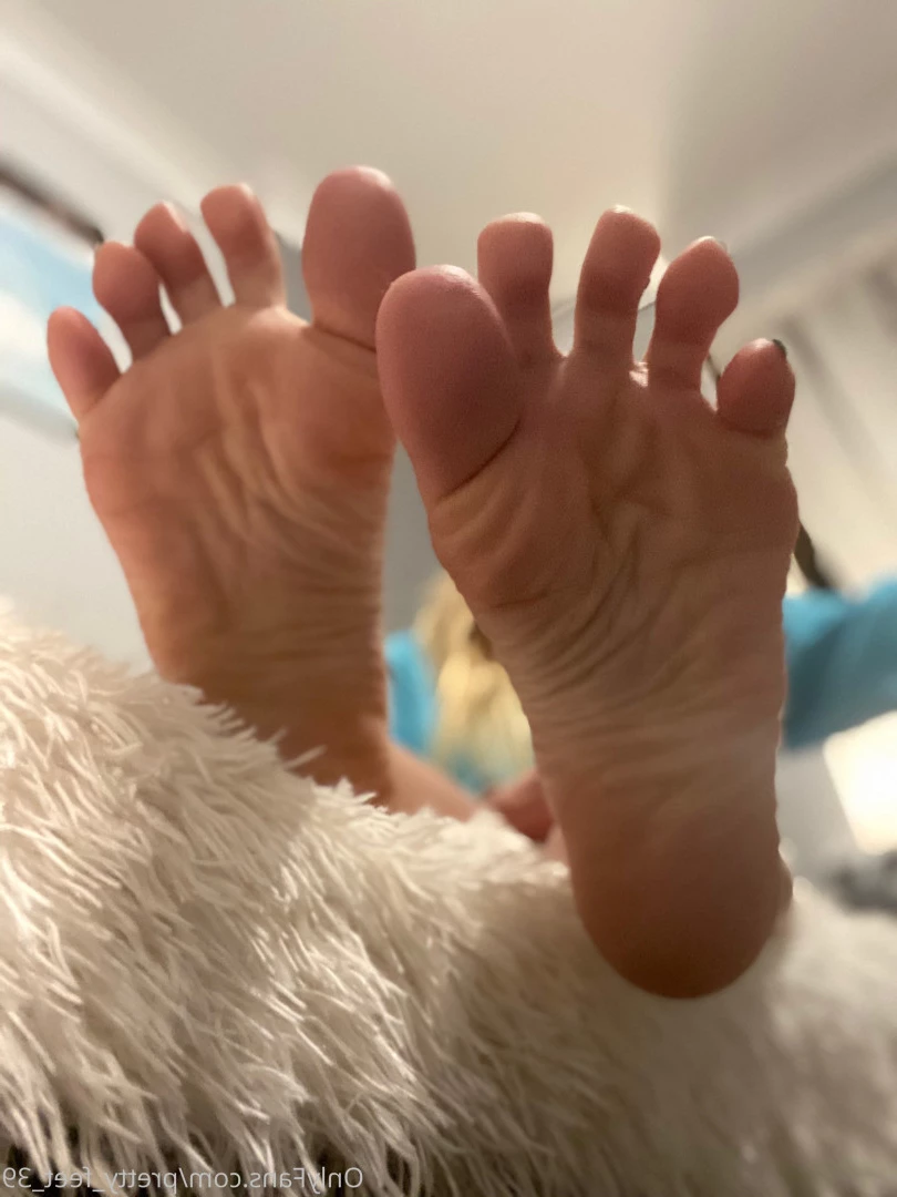 Goddess Vanessa [ pretty_feet_39 ] Onlyfans leaked photo 7179678 on Hotleaks.tv