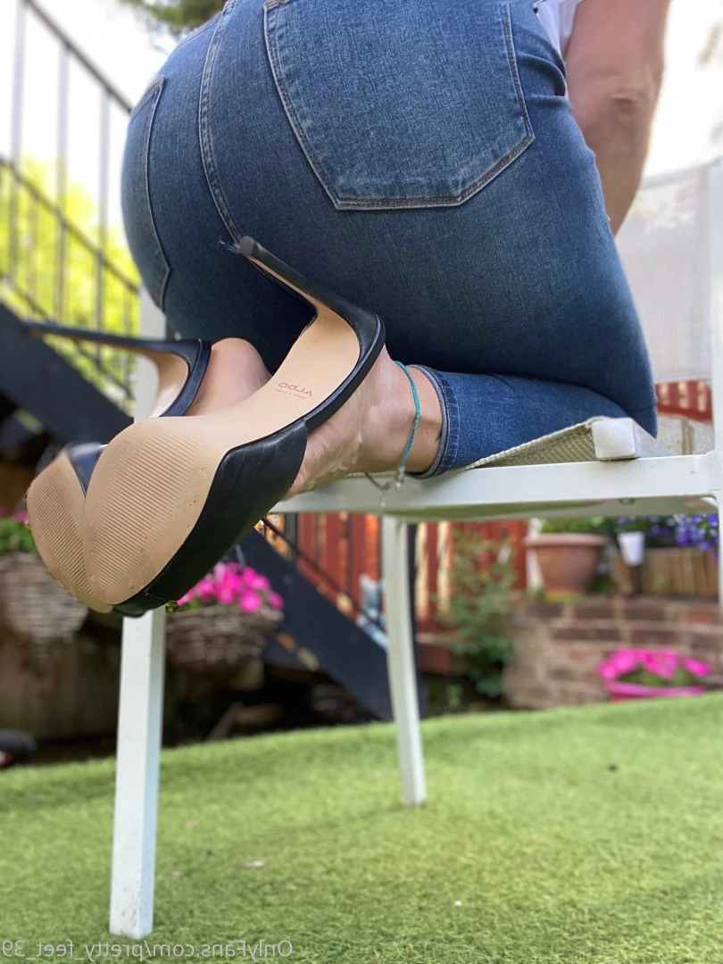Goddess Vanessa [ pretty_feet_39 ] Onlyfans leaked photo 7179844 on Hotleaks.tv
