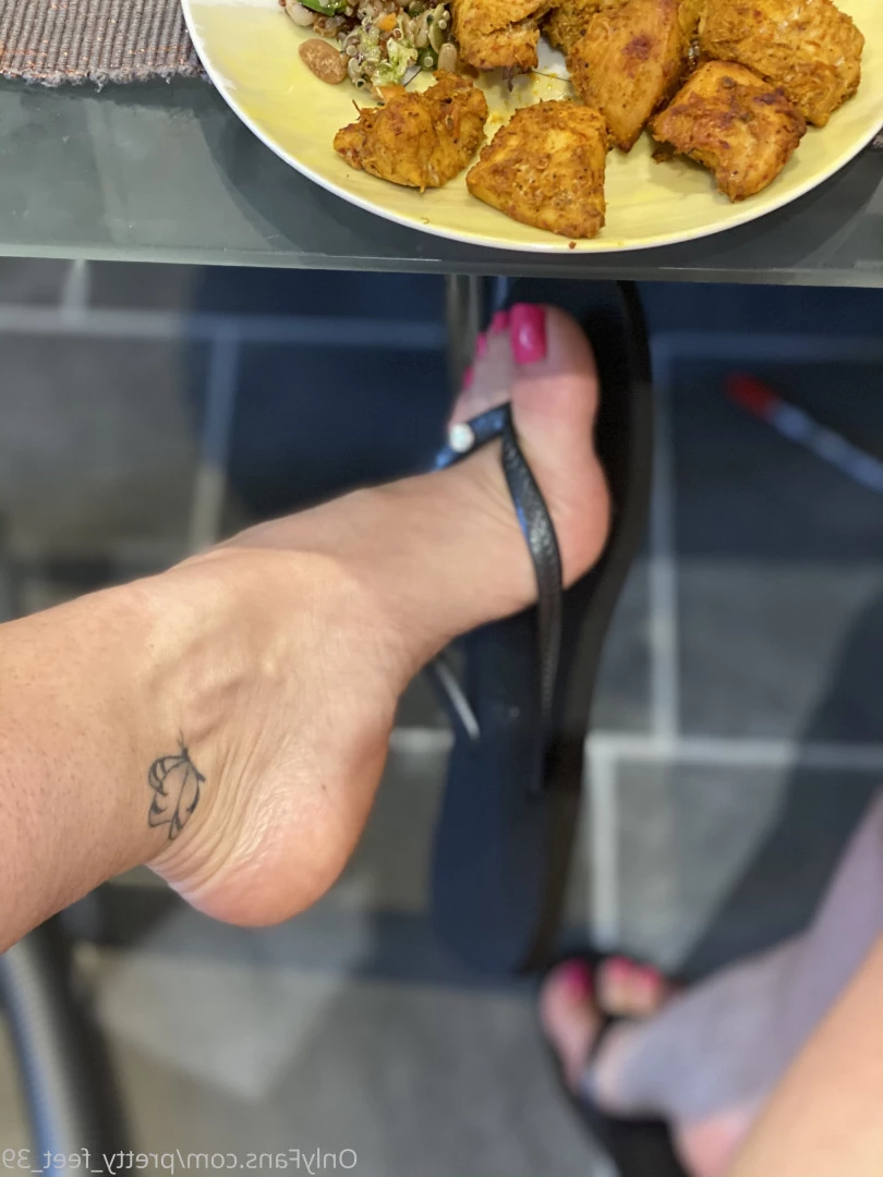 Goddess Vanessa [ pretty_feet_39 ] Onlyfans leaked photo 7180735 on Hotleaks.tv