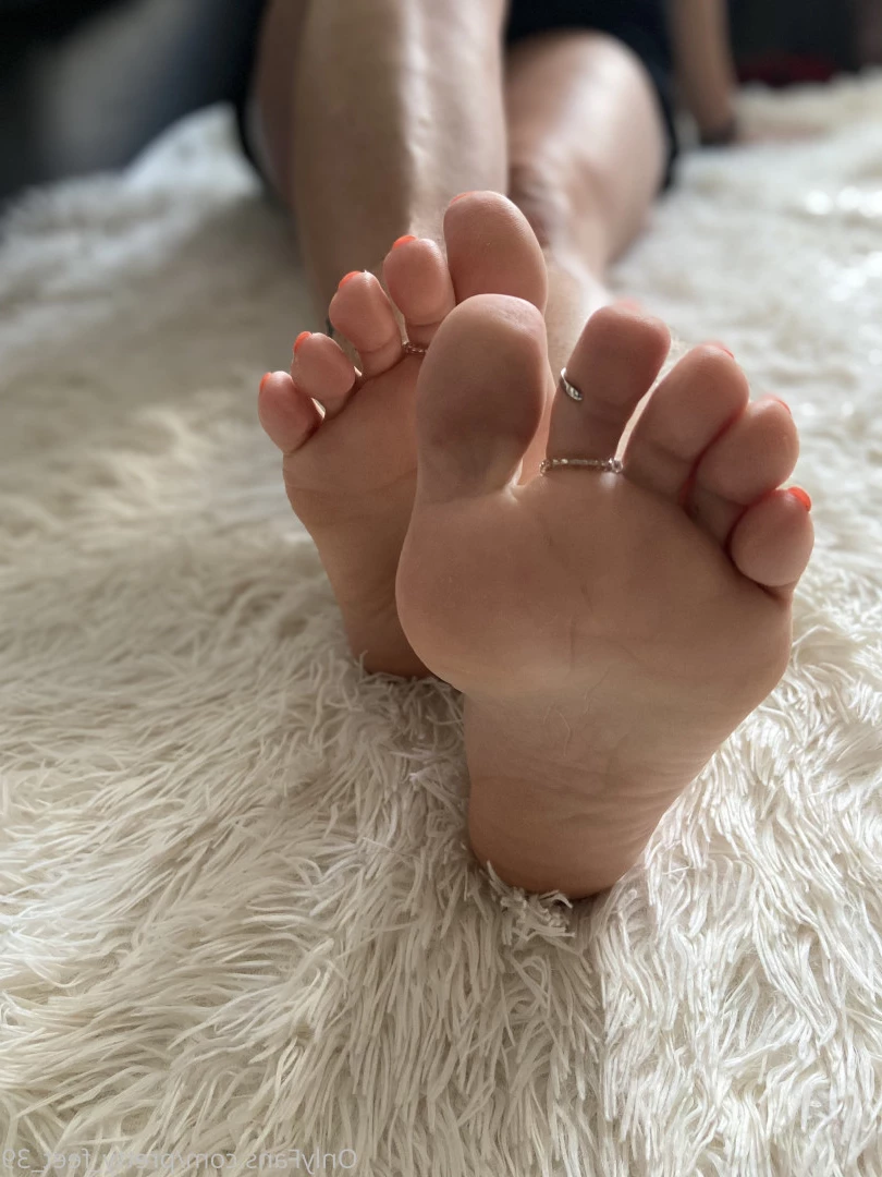 Goddess Vanessa [ pretty_feet_39 ] Onlyfans leaked photo 7181567 on Hotleaks.tv