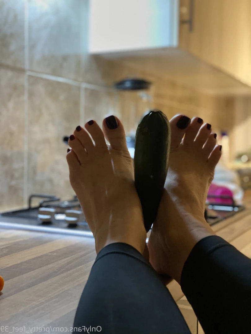 Goddess Vanessa [ pretty_feet_39 ] Onlyfans leaked photo 7181661 on Hotleaks.tv
