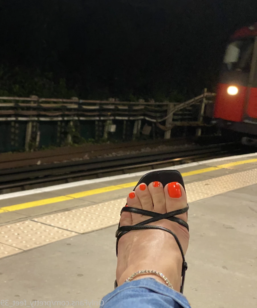 Goddess Vanessa [ pretty_feet_39 ] Onlyfans leaked photo 7182336 on Hotleaks.tv