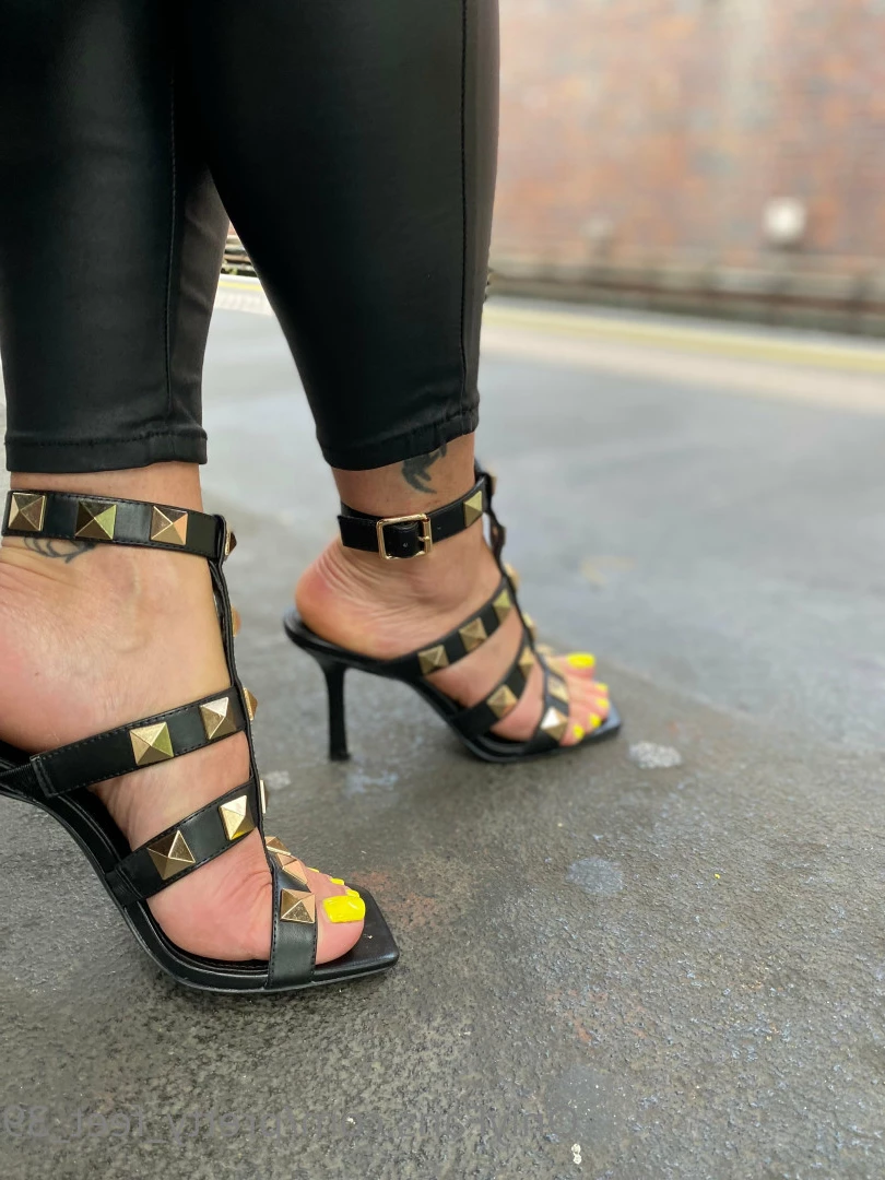 Goddess Vanessa [ pretty_feet_39 ] Onlyfans leaked photo 7182739 on Hotleaks.tv