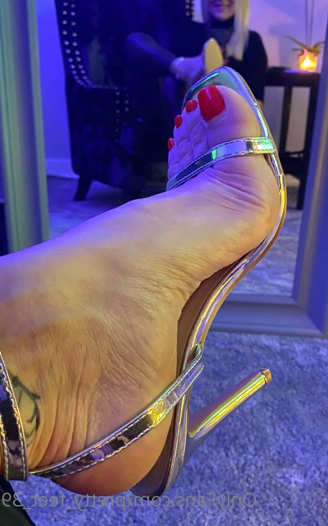 Goddess Vanessa [ pretty_feet_39 ] Onlyfans leaked photo 7183026 on Hotleaks.tv