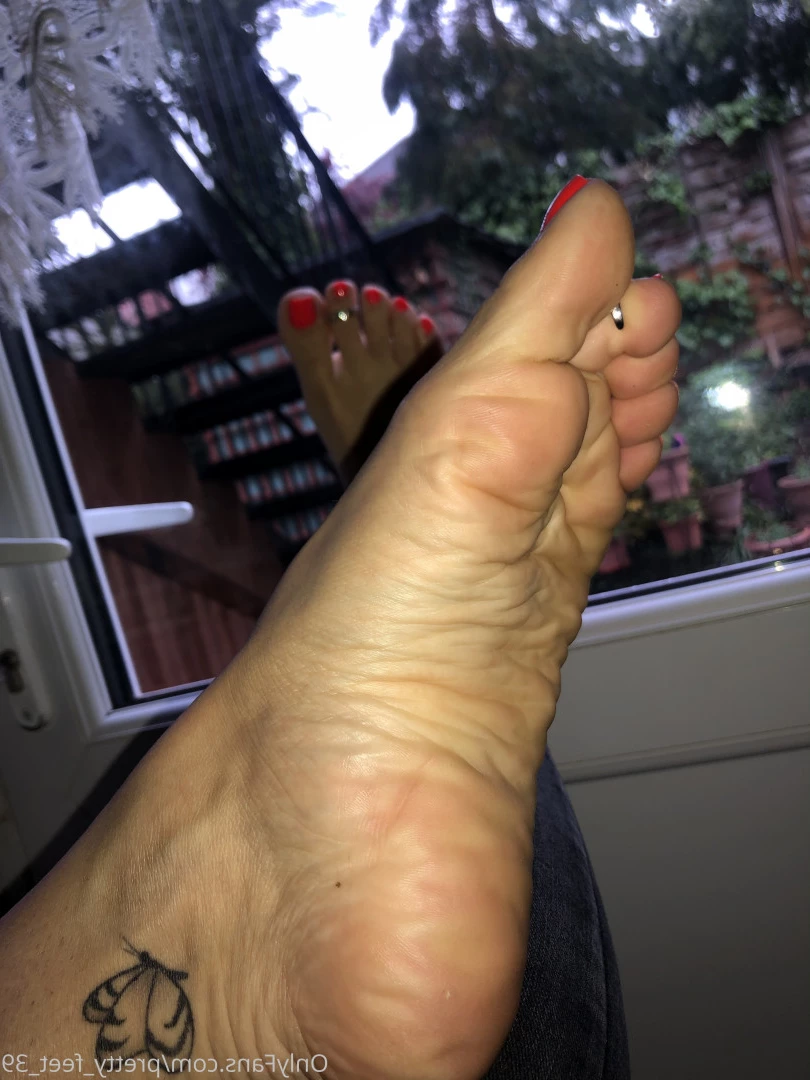 Goddess Vanessa [ pretty_feet_39 ] Onlyfans leaked photo 7183840 on Hotleaks.tv
