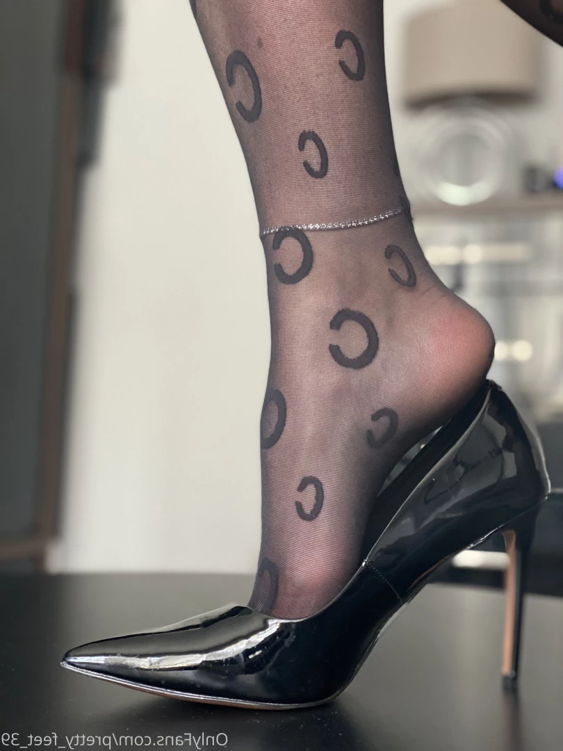 Goddess Vanessa [ pretty_feet_39 ] Onlyfans leaked photo 7184171 on Hotleaks.tv