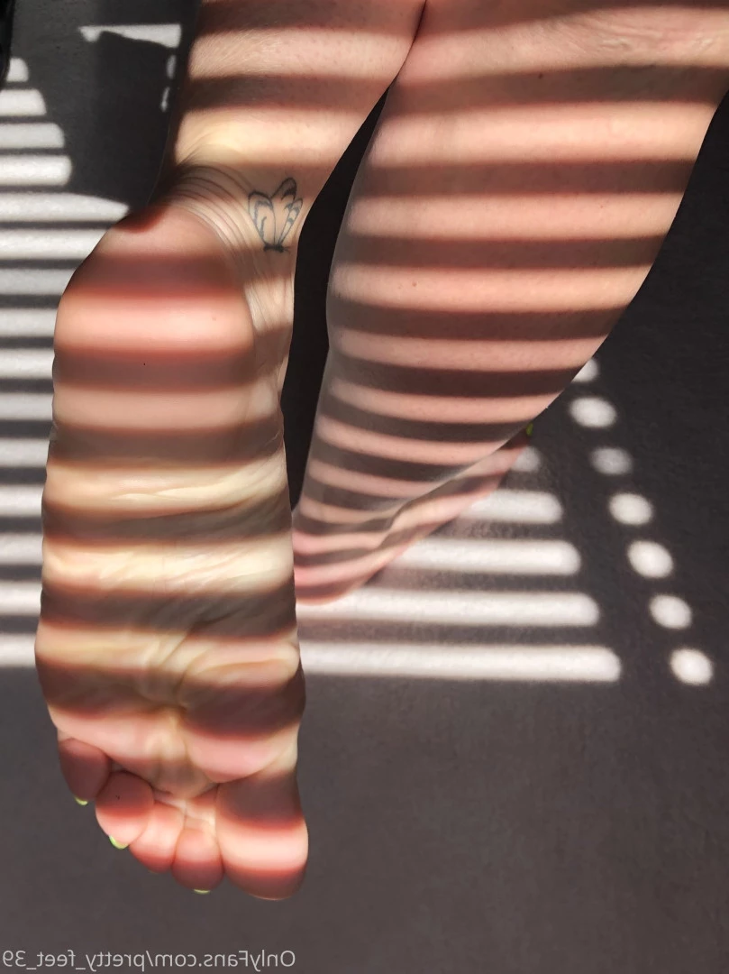 Goddess Vanessa [ pretty_feet_39 ] Onlyfans leaked photo 7186354 on Hotleaks.tv