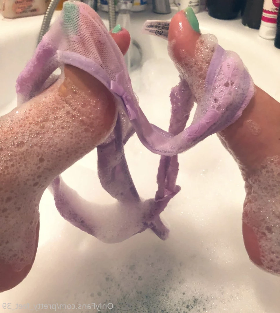 Goddess Vanessa [ pretty_feet_39 ] Onlyfans leaked photo 7187610 on Hotleaks.tv