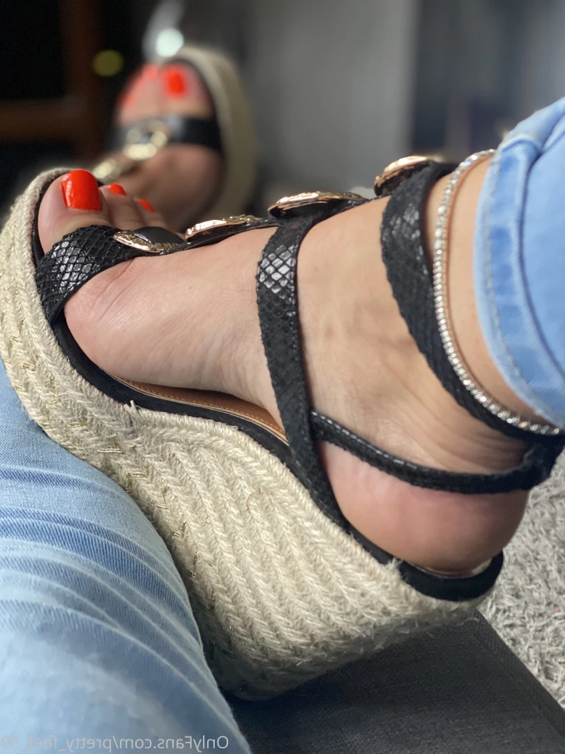Goddess Vanessa [ pretty_feet_39 ] Onlyfans leaked photo 7188441 on Hotleaks.tv