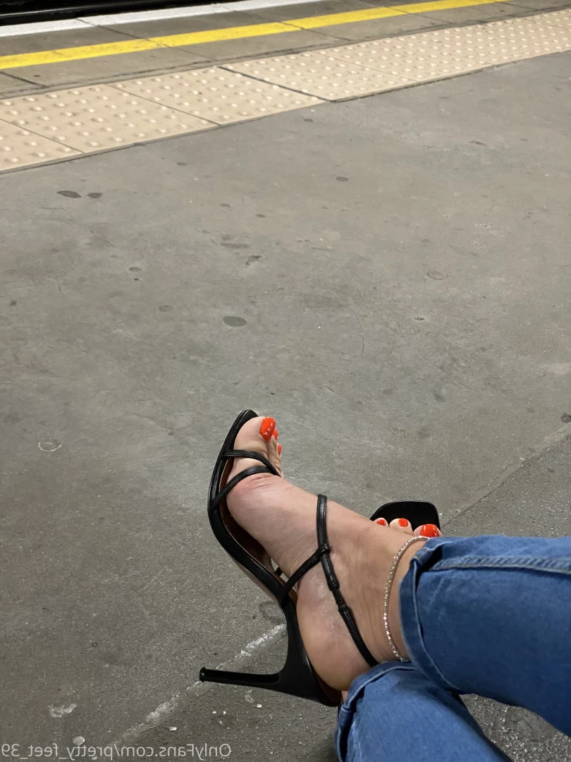 Goddess Vanessa [ pretty_feet_39 ] Onlyfans leaked photo 7188572 on Hotleaks.tv