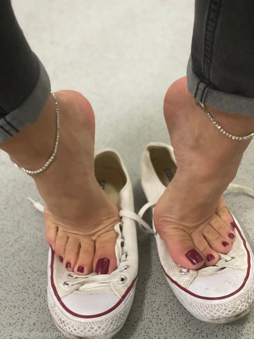 Goddess Vanessa [ pretty_feet_39 ] Onlyfans leaked photo 7190456 on Hotleaks.tv