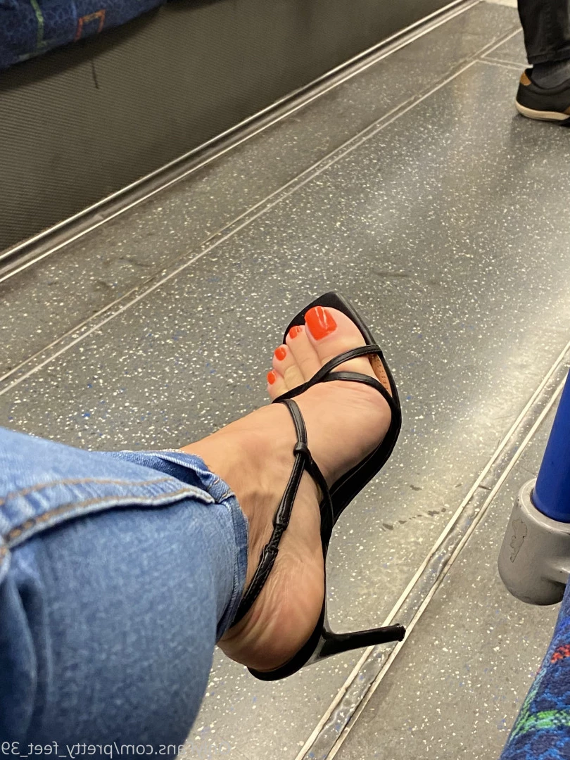 Goddess Vanessa [ pretty_feet_39 ] Onlyfans leaked photo 7190567 on Hotleaks.tv