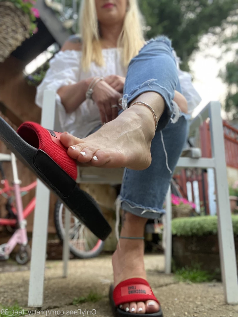 Goddess Vanessa [ pretty_feet_39 ] Onlyfans leaked photo 7191143 on Hotleaks.tv