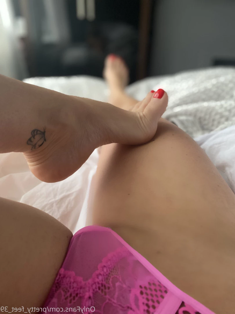 Goddess Vanessa [ pretty_feet_39 ] Onlyfans leaked photo 7191991 on Hotleaks.tv