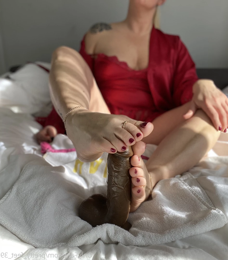 Goddess Vanessa [ pretty_feet_39 ] Onlyfans leaked photo 7192344 on Hotleaks.tv