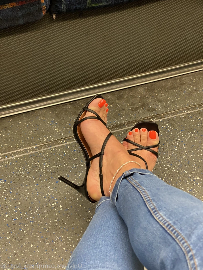 Goddess Vanessa [ pretty_feet_39 ] Onlyfans leaked photo 7192652 on Hotleaks.tv