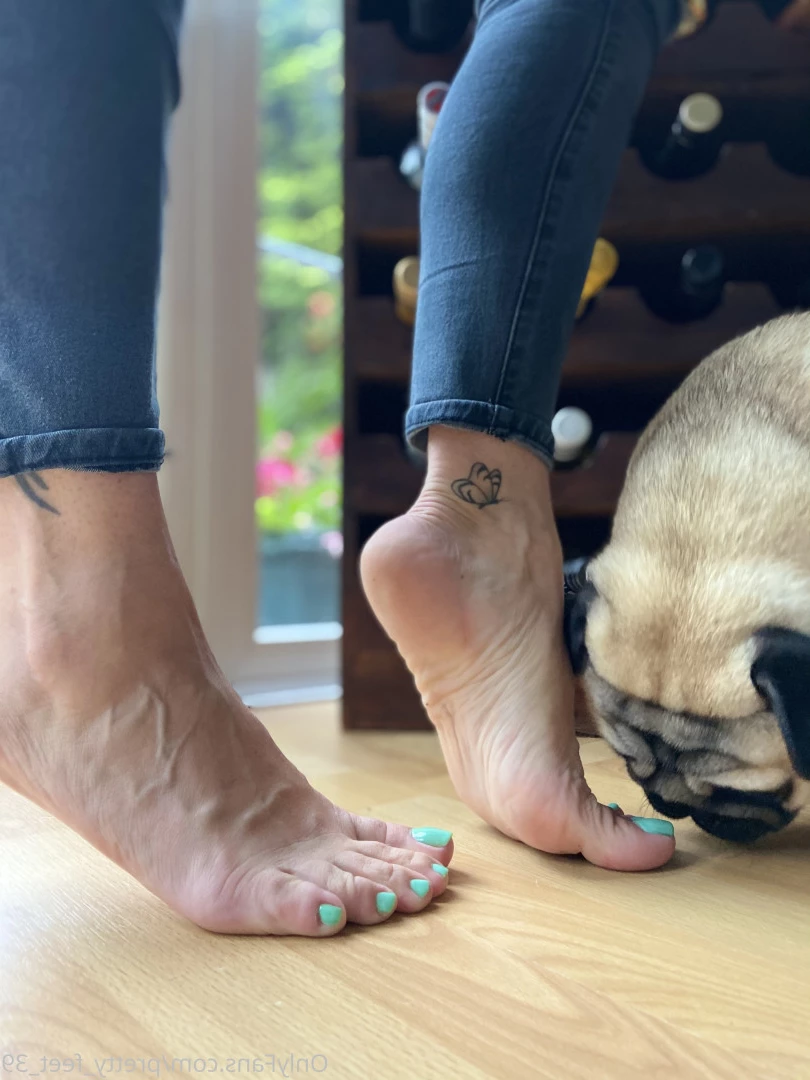 Goddess Vanessa [ pretty_feet_39 ] Onlyfans leaked photo 7193922 on Hotleaks.tv