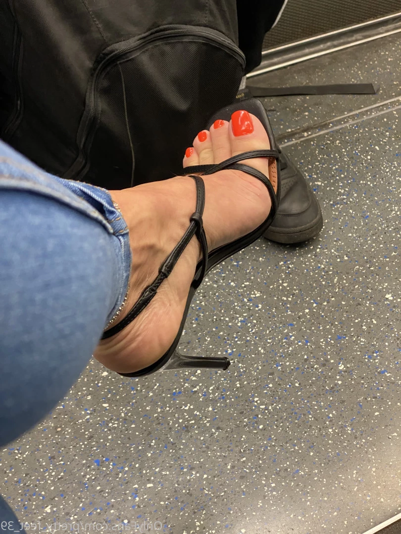Goddess Vanessa [ pretty_feet_39 ] Onlyfans leaked photo 7194069 on Hotleaks.tv