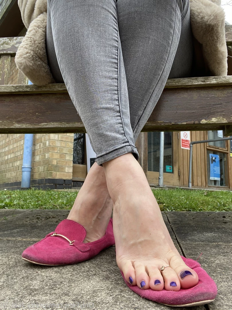 Goddess Vanessa [ pretty_feet_39 ] Onlyfans leaked photo 7194744 on Hotleaks.tv