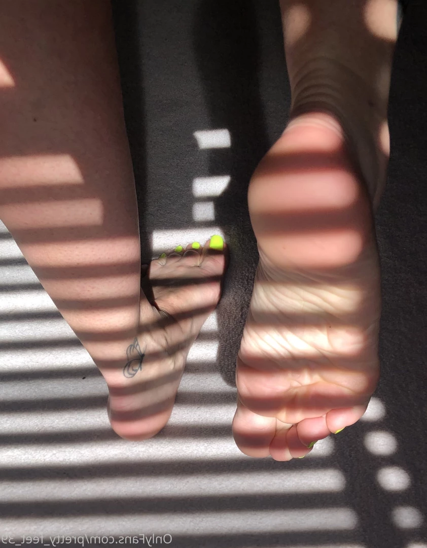 Goddess Vanessa [ pretty_feet_39 ] Onlyfans leaked photo 7195014 on Hotleaks.tv