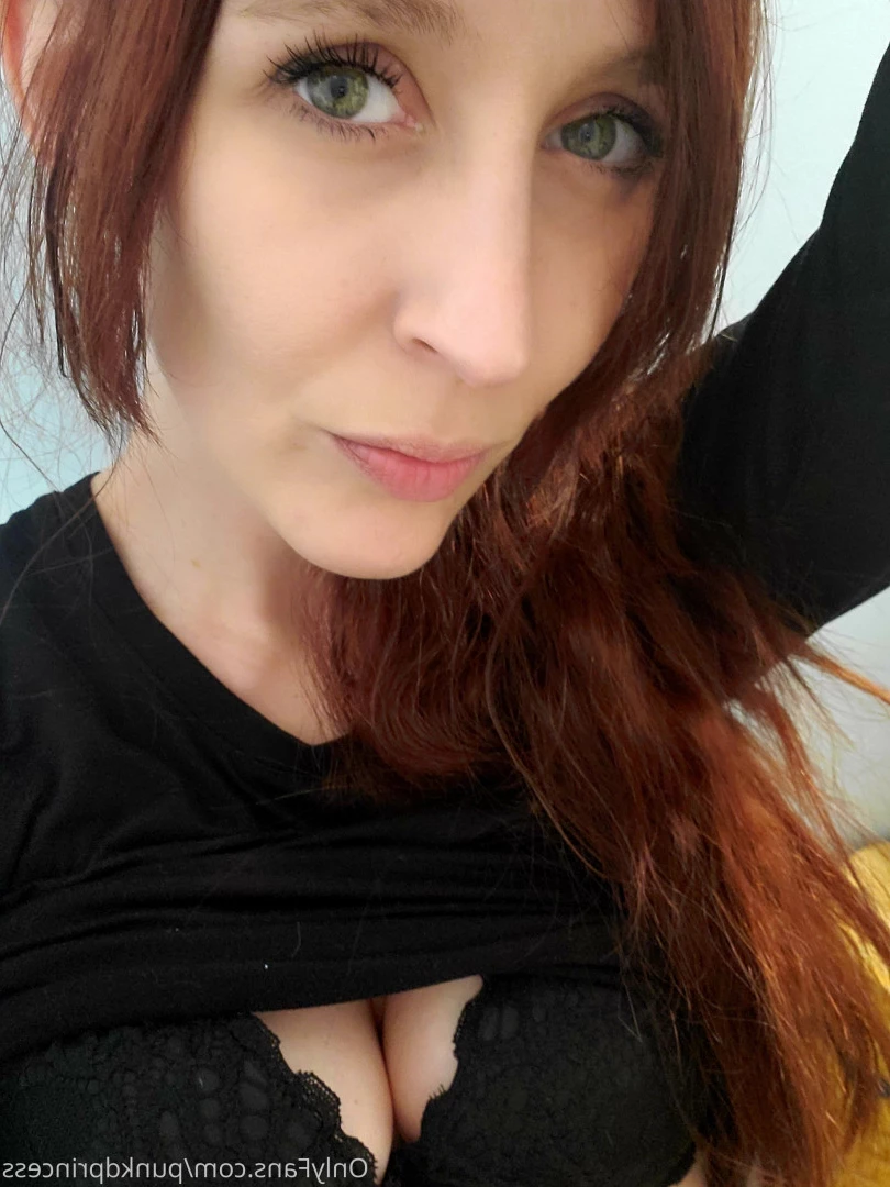 𝐏𝐮𝐧𝐤𝐝 𝐏𝐫𝐢𝐧𝐜𝐞𝐬𝐬 [ punkdprincess ] Onlyfans leaked photo 7181933 on Hotleaks.tv