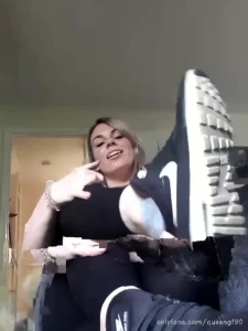 The Foot Queen of England [ queengf90premium ] Onlyfans leaked video 7021198 on Hotleaks.tv