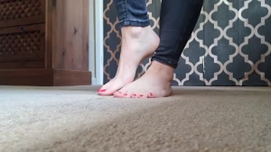 The Foot Queen of England [ queengf90premium ] Onlyfans leaked video 7021346 on Hotleaks.tv