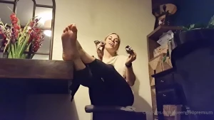 The Foot Queen of England [ queengf90premium ] Onlyfans leaked video 7022012 on Hotleaks.tv