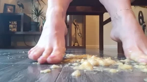 The Foot Queen of England [ queengf90premium ] Onlyfans leaked video 7022228 on Hotleaks.tv