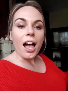 The Foot Queen of England [ queengf90premium ] Onlyfans leaked video 7022393 on Hotleaks.tv