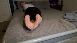 The Foot Queen of England [ queengf90premium ] Onlyfans leaked video 7022423 on Hotleaks.tv