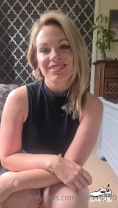 The Foot Queen of England [ queengf90premium ] Onlyfans leaked video 7022695 on Hotleaks.tv