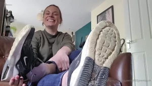 The Foot Queen of England [ queengf90premium ] Onlyfans leaked video 7024460 on Hotleaks.tv