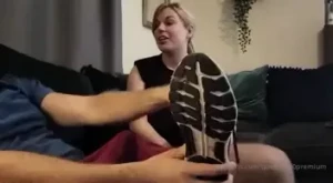 The Foot Queen of England [ queengf90premium ] Onlyfans leaked video 7024624 on Hotleaks.tv