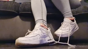 The Foot Queen of England [ queengf90premium ] Onlyfans leaked video 7024828 on Hotleaks.tv