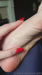 The Foot Queen of England [ queengf90premium ] Onlyfans leaked video 7025758 on Hotleaks.tv