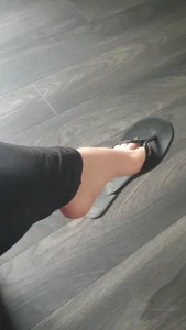 The Foot Queen of England [ queengf90premium ] Onlyfans leaked video 7025912 on Hotleaks.tv